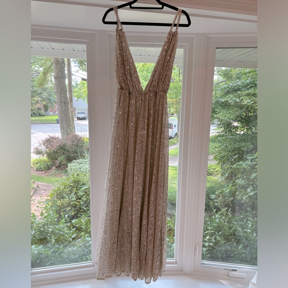 New Amen Metallic Deep V Sequin Gown in US 4